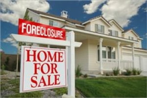 Stop Foreclosure: A Guide To Your Options During Foreclosure and What You Can Do To Avoid It