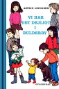 ＜p＞I de tre nabog?rde i Bulderby i Sm?land bor seks glade b?rn, der elsker at lege dagen lang. P? mellemg?rden bor Lisa med sine br?dre Lasse og Bosse. P? nordg?rden bor s?strene Britta og Anna - og p? sydg?rden bor Olle. Ja, de er faktisk syv, men Olles lilles?ster er kun to og et halvt ?r, og selvom hun er noget af det s?deste, er hun alts? ikke helt et barn endnu.＜/p＞ ＜p＞F?lg b?rnene i den smukke h?jsommer i Sm?land - hvor det vrimler med eventyr alle vegne! Astrid Lindgrens elskede fort?llinger om b?rnene i Bulderby er inspireret af hendes egen lykkelige og frie barndom i Sm?land.＜/p＞ ＜p＞I 2016 er det 67 ?r siden, Bulderbyb?gerne udkom for f?rste gang p? dansk. Alle historierne om b?rnene i Bulderby er nyoversat i 2009 af den roste Lindgren-overs?tter Kina Bodenhoff. De udkommer som 3 e-b?ger; ＜em＞Alle vi b?rn i Bulderby＜/em＞, ＜em＞Mere om os b?rn i Bulderby＜/em＞ og ＜em＞Vi har det dejligt i Bulderby＜/em＞.＜/p＞画面が切り替わりますので、しばらくお待ち下さい。 ※ご購入は、楽天kobo商品ページからお願いします。※切り替わらない場合は、こちら をクリックして下さい。 ※このページからは注文できません。