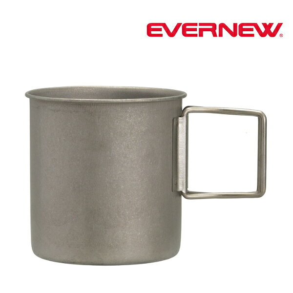 ZARAZARA 400 FH Mugは、アウトドアで使うマグカップの定番サイズと形を備えた純チタン製シングルウォールマグです。 容量400ml、収納しやすいフォールディングハンドル付きで、登山やキャンプなどあらゆるシーンで活躍します。 最大の特徴は、アンティーク仕上げによる独特の風合い。 まるで20世紀初頭の西部劇に出てきそうな雰囲気を持ち、所有欲を満たす一品です。 チタン製ならではの軽量性と耐久性に加え、直接火にかけられる機能性も魅力。 焚き火のそばで適温をキープしたり、飲み物をサッと温めることができます。 機能性とデザイン性を兼ね備えたこのマグは、アウトドア初心者からベテランまで、一生使えるクオリティで長く愛用できるアイテムです。 製品仕様 径：79mm 深さ：84mm 容量：380ml 質量：59g 素材：純チタン（国内製造） 生産国：日本
