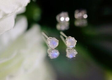 ベビーレインボームーンストーン スタッドピアス 3mm シルバー 14KGF 宝石質 パワーストーン 天然石 ハンドメイド RALULU.SHU