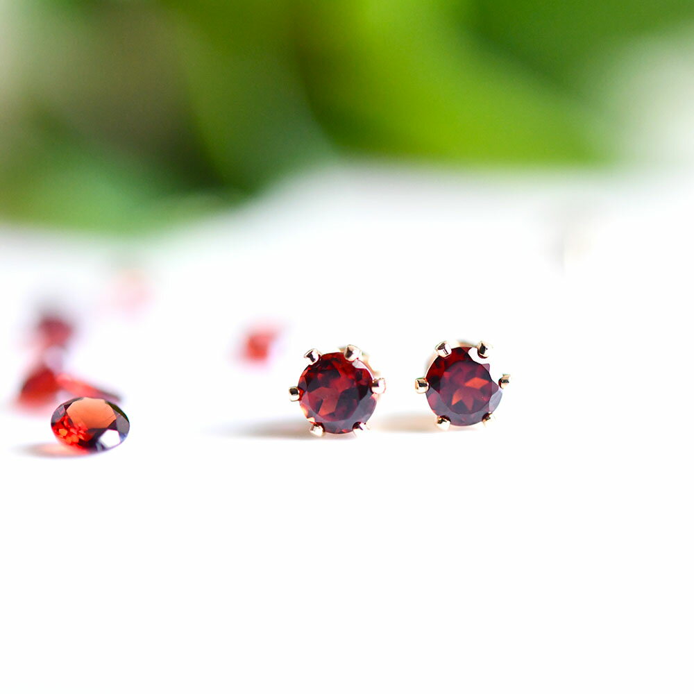 14KGFガーネットの赤いスタッド...