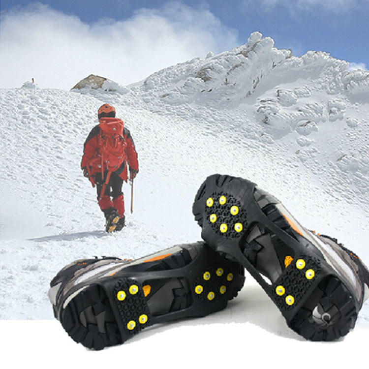 雪滑り止め スパイク 雪道 山路の滑り防止 靴底用 雪道や凍結道も滑らない携帯できる靴用ゴム底 かんじき アイゼン スノーシュー アイススパイク