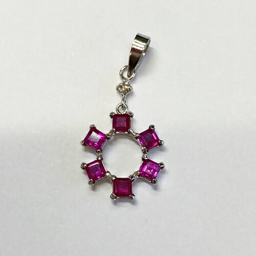 PT900 ルビー 0.80カラット 2.4mm～2.6mm角石6個付ペンダント ダイヤモンド0.03ct スクエア ファッション ジュエリー アクセサリー レディース ギフト 7月誕生石 クリスマス 母の日 還暦祝い 結婚記念日 プレセント 無料ラッピング