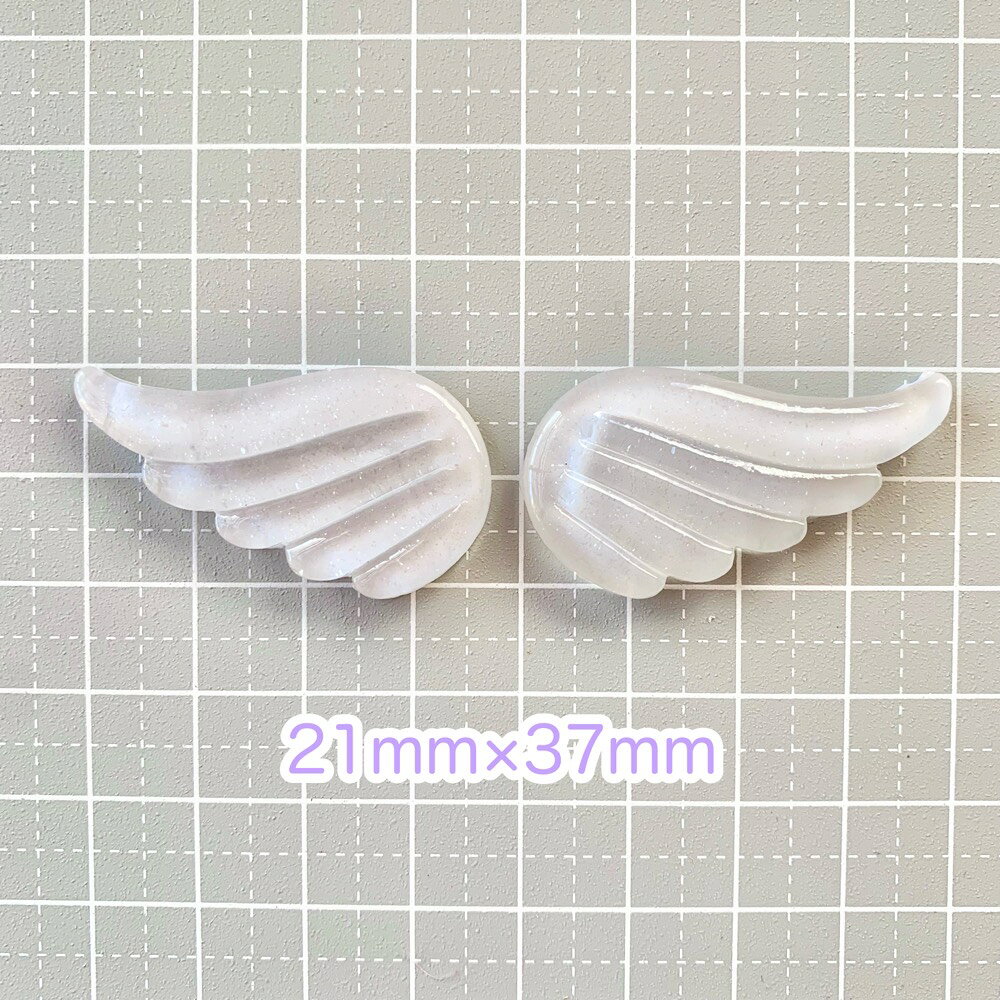 【左右1セット】 BIGクリアウィング デコパーツ 【全3色】21mm×37mm プラパーツ パステルカラー カボション チャーム DIYパーツ デコレーション ハンドメイド アクセサリーパーツ デコ電 貼り付けパーツ ビーズ 羽 フェザー エンジェル 天使の羽 ラメ キラキラの商品画像 3