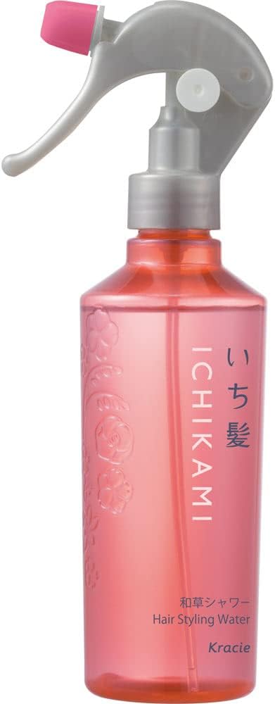 いち髪 髪＆地肌うるおう寝ぐせ直し 和草シャワー 本体 250ml クラシエ Kracie ヘアウォーター スタイリング剤 寝癖直し スプレー ダメージ補修 予防 ヘアケア UVカット ヒートプロテクト 湿気コントロール 山桜の香り 洗い流さない トリートメント