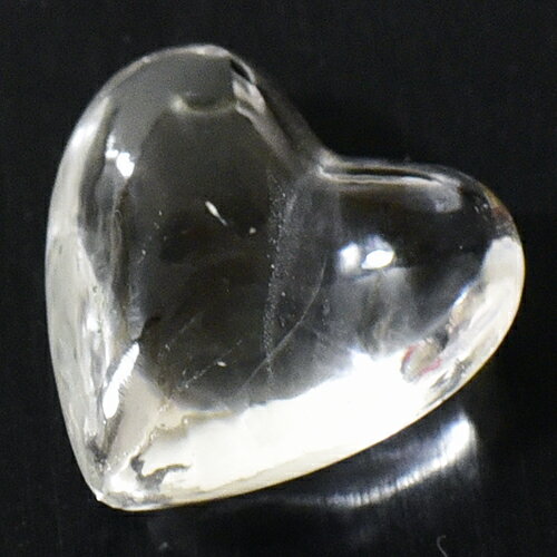 【一点物】ガネッシュヒマール産 ヒマラヤ水晶 ハート 彫刻 クリスタル クォーツ 6．0g【メール便対応可】￢
