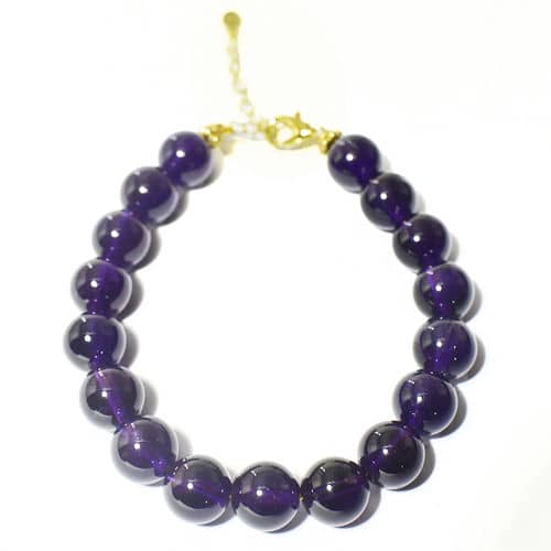 類似商品はこちらアメジスト スターリングシルバー ブレスレット9,020円アメジスト スターリングシルバー ブレスレット8,580円アメジスト スターリングシルバー ブレスレット9,020円アメジスト スターリングシルバー ブレスレット9,020円アメジスト スターリングシルバー ブレスレット9,020円アメジスト スターリングシルバー ブレスレット9,020円アメジスト スターリングシルバー ブレスレット8,580円ブラックトルマリン 128面カット スターリン6,380円カヤナイト スターリングシルバー ブレスレット9,680円新着商品はこちら2025/7/30ガネッシュヒマール産 ヒマラヤ水晶 古代マガタ6,600円2025/7/30ガネッシュヒマール産 ヒマラヤ水晶 彫刻 10,780円2025/7/30ガネッシュヒマール産 ヒマラヤ水晶 彫刻 10,780円再販商品はこちら2025/7/30シルバーチェーン あずきタイプ 幅1．8mm 2,970円2025/7/30シルバーチェーン あずき4面カットタイプ 708,800円2025/7/30シルバーチェーン あずき4面カットタイプ 809,900円2025/07/30 更新 【アメジスト】 和名：紫水晶 モース硬度：7.0 産地：ブラジル、アルゼンチン、ウルグアイ 石言葉：誠実、心の平和、高貴 誕生石：2月 パワー＆伝承：アメジストの語源はギリシア語の「酔わない(Amethystos)」に由来します。 美を司る石で持ち主の美しさや魅力、才能を引き出すと言われています。 【DATA】 サイズ： 直径：10mm、手首周り：16〜 20cm（調整可能） 重さ：25．9g 材質： アメジスト、シルバー925（18金ゴールドコーティング）、ブレスレット用ワイヤー 備考：
