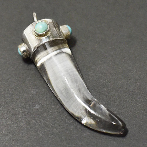 【一点物】ガネッシュヒマール産 ヒマラヤ水晶 ドマニ（Dzi） 牛角型 お守り スターリングシルバー ペンダントトップ【メール便対応可】￢