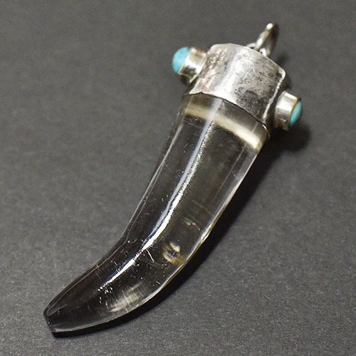 【一点物】ガネッシュヒマール産 ヒマラヤ水晶 ドマニ（Dzi） 牛角型 お守り スターリングシルバー ペンダントトップ【メール便対応可】￢