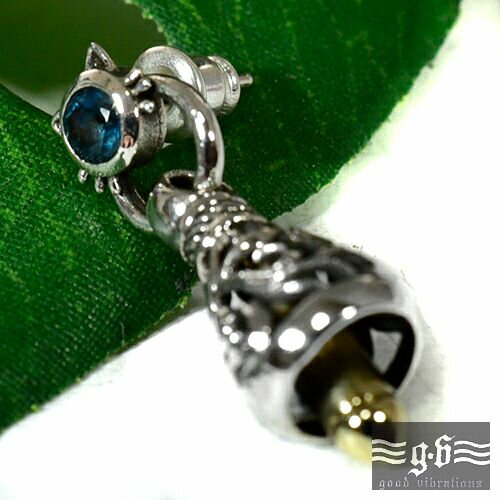 【goodvibrations】月猫 クレセントムーン・キャット ロンドンブルートパーズ ベル型 スターリングシルバー ピアス(1P/片耳用)｜グッドバイブレーション【メール便対応可】