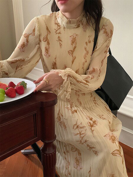 韓国系 カジュアル系 おしゃれ 花柄 ロングワンピース