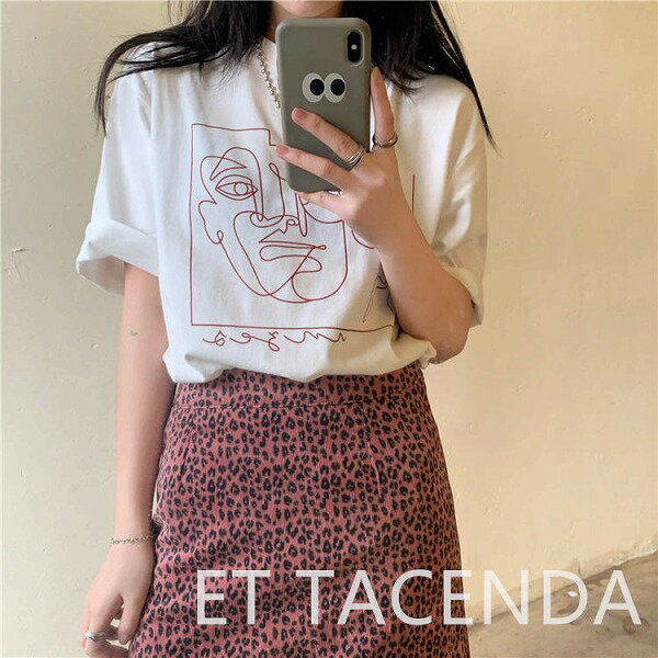 通販オススメ オシャレ カジュアル キュートファッション 目立つTシャツ