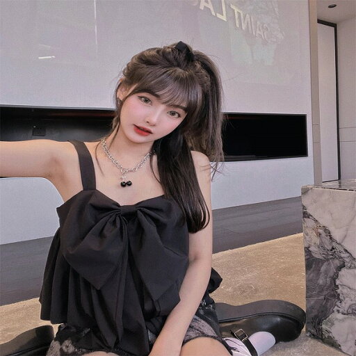 ins超人気 カジュアル 気質 着瘦せ ゆったり スクエアネック 無地 夏 タンクトップ/キャミソール ins超人気 カジュアル 気質 着瘦せ ゆったり スクエアネック 無地 夏 タンクトップ/キャミソール