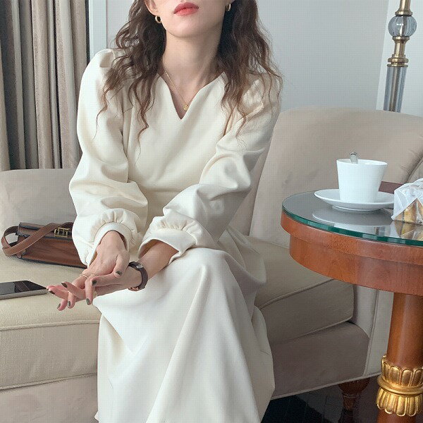 ins超人気★女性力を高める 無地Vネック ストラップ ワンピース★ パフスリーブ