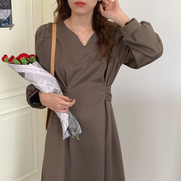 ins超人気★女性力を高める 無地Vネック ストラップ ワンピース★ パフスリーブ