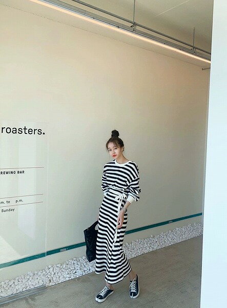 ★カジュアル ゆったり ユニーク ストライプ デザイン性 着心地抜群