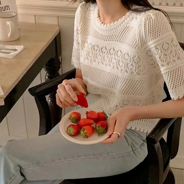 流行の予感 シンプル 透かし彫り ニット生地 シャツ/ブラウス