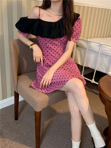 レトロ フリル 不規則 パフスリーブ オフショルダー ドット柄 セクシー レトロ フリル 不規則 パフスリーブ オフショルダー ドット柄 セクシー