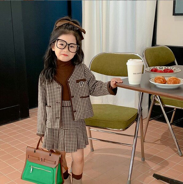 秋新しい 子供服★ 女の子スーツコート+短いスカート★ファッション2点セット ★韓国風子供春秋服★90-140
