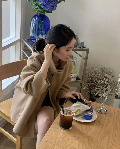 柔らかな雰囲気 あったか コート レトロ ギャザリング 襟を立てる カッコイイ ショートコート 柔らかな雰囲気 あったか コート レトロ ギャザリング 襟を立てる カッコイイ ショートコート