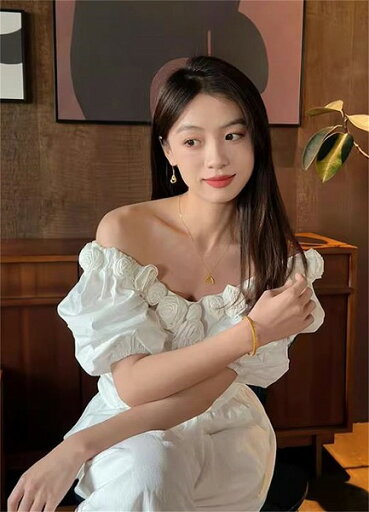 立体薔薇 一言の肩 フォールド 上着 スリム ブラウス シャツ パフスリーブ 夏 立体薔薇 一言の肩 フォールド 上着 スリム ブラウス シャツ パフスリーブ 夏