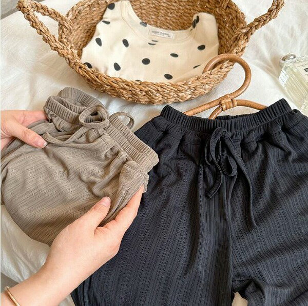 夏新作　ins 韓国 ベビー服 連体服 子供服 純色 蚊よけパンツ赤ちゃん足を縛った長ズボン 90-140