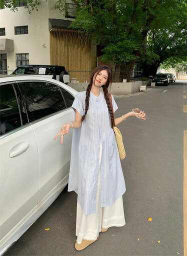 外出活動もおしゃれに サマーリゾートコーデ ストライプシャツワンピ×裾広がりパンツ 外出活動もおしゃれに サマーリゾートコーデ ストライプシャツワンピ×裾広がりパンツ