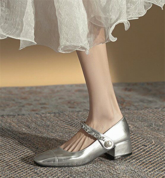 ブームが巻き起こる 韓国ファッション 太いヒール メリージェーン靴 春秋 ラウンドシューズ パンプス