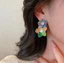 Fashions INSスタイル ピアス 花柄 カジュアル 小ぶり おしゃれな 珍しい 耳飾り 上品映え