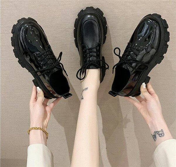 秋 気質 カジュアル 厚底 小さな革の靴 ファッション ラウンドトゥ シングルシューズ