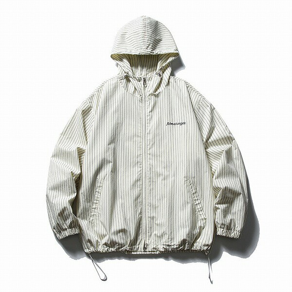 サイズ・容量★【原産国】中国★【カラー】ベージュ、★【サイズ】単位：CMM: バスト:136、着丈: 71、袖丈: 60.0、肩幅56.1、L: バスト:140、着丈: 73、袖丈: 61.5、肩幅57.3、XL: バスト： 144、着丈: 75、袖丈: 63.0、肩幅58.5、2XL: バスト： 148、着丈: 77、袖丈: 64.5、肩幅59.7、★【素材】表地：100％コットン、裏地：100％ポリエステル、規格注意事項★ 商品写真はできる限り実物の色に近づけておりますが、お客様が使用するパソコンのモニター環境により 色の変化が感じられる場合がございます。★ サイズは平置きとなりますので、スタッフ間で統一、徹底はしておりますが、若干の誤差がある場合がございます。★ 機械による生産のため、生地の継ぎ目の若干のズレや多少のほつれなど、形やサイズに多少の誤差が生じる場合がございます。また、混紡繊維によって生地の織りに他繊維が混紡している場合もございますが品質上の問題はございません。予めご理解下さいますようお願い致します。★ 洗濯の際は他の物と区別して、漂白剤を避け、手洗いをお勧めします。★ 背景の小物等は撮影の為のイメージですので商品には含まれません。★ 照明の具合で実際とは色合いが異なる場合があります。※ジンズ、デニム系の洋服はボタンホールを開けてないまま納品する場合があります。※ 穴ホールはその他検品の問題がなかった場合、ナイフ若しくはハサミで中をあけていただく場合があります。