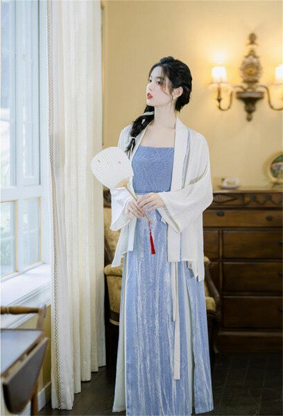 ポイント20倍 ガーリーなムード演出可能 中国の風 大人気 ベアトップ 丈の長いブラウス ロングスカート コート (30114248) z