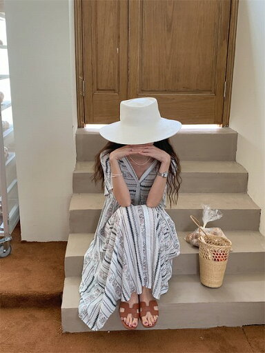 大人のキレイを求めて ロングスカート Vネック プリント 単体ボタン 半袖 デザインセンス 大人のキレイを求めて ロングスカート Vネック プリント 単体ボタン 半袖 デザインセンス