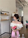 清純で人をうっとりさせる 減齢 sweet系 短いスタイル トップス パフスリーブ オフショルダー