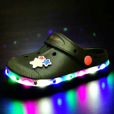 光る【SHOCK LIGHT キッズ フラッシュ クロッグ サンダル ブラック 960-01】無地 スニーカー 男の子 子ども 男児 こども キャラクター グッズ キッズ シューズ 子ども靴 男児 くつ 靴 EVAサンダル 光る靴 19cm 16cm 17cm 18cm 光るサンダル 黒