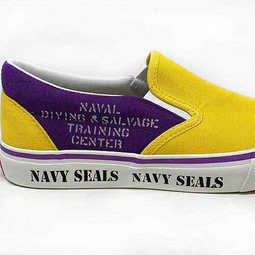 特価【 AVIREX　アビレックス　AV3528-03　FREEDOM　YELLOW/PURPLE 】スリッポン　アヴィレックス　履きやすい　軽い　ブランド　スニーカー 紳士　婦人　ユニセックス　メンズ　ウィメンズ　men's　women's　シューズ　スポーツ