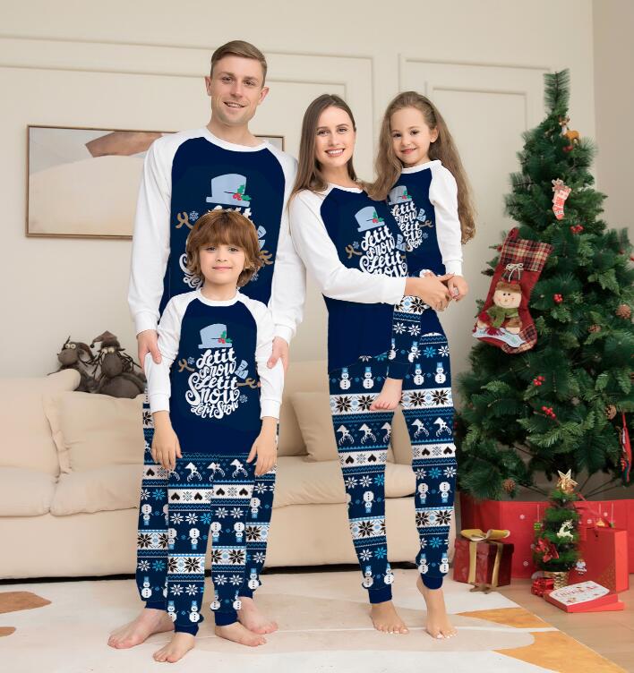 商品名クリスマスパジャマ ルームウェア クリスマス衣装 色写真色内容上下2点セットサイズベビー：6m-18mキッズ：2t-14t大人：s-4xl素材ポリエステル連絡について＊土日祝日に電話対応不可、メールでの返信は48時間以内させていただきます。弊社と連絡取れないことはございません、最後まできちんと対応いたします、どうぞご安心ください。＊誠に勝手ながら、ご理解頂きますようお願い申し上げます。注意事項＊ページの閲覧環境によって、掲載写真と実際の商品の色合いが異なる場合があります。＊モデルに小物を使う場合がございますが、商品に含まれませんのでご了承下さい。＊生産過剰や管理条件より細かなキズやヨゴレなどがございます。完璧品をお求めの方と細かい部分を気になさる方は、ご購入をご遠慮ください。＊は複数店舗共有しております、更新は遅れるより切れの場合がございます、その場合、できるだけ早めに報告させていただきますが、どうか容赦ください。＊商品の仕様は、製造元の都合により予告なく変更する場合があります。＊お届けした商品に不備がございましたら、お届け後5日以内にご連絡ください。確認後速やかに対応させていただきます。なお期日を過ぎた場合はお受け致しかねますので予めご了承ください。＊他に不明点がございましたら、ご連絡くださませ。 メーカー希望小売価格はメーカーカタログに基づいて掲載しています