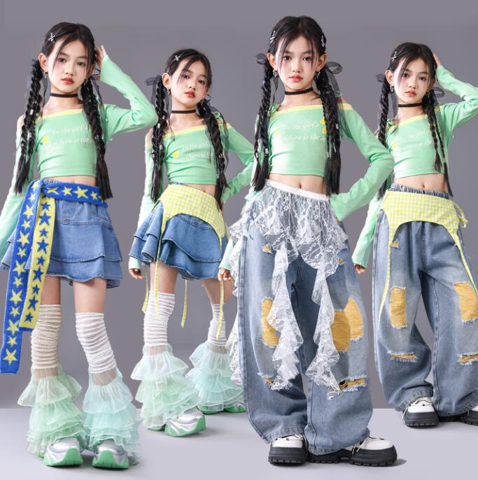 商品名キッズダンス衣装 ヒップホップ ガーコパンツ 色画像参考サイズcm110 身長100-110cm120 身長110-120cm130 身長120-130cm140 身長130-140cm150 身長140-150cm160 身長150-160cm170 身長160-170cm180 身長170-180cm内容画像参考素材 ポリエステル連絡について＊土日祝日に電話対応不可、メールでの返信は48時間以内させていただきます。弊社と連絡取れないことはございません、最後まできちんと対応いたします、どうぞご安心ください。＊誠に勝手ながら、ご理解頂きますようお願い申し上げます。注意事項＊ページの閲覧環境によって、掲載写真と実際の商品の色合いが異なる場合があります。＊モデルに小物を使う場合がございますが、商品に含まれませんのでご了承下さい。＊生産過剰や管理条件より細かなキズやヨゴレなどがございます。完璧品をお求めの方と細かい部分を気になさる方は、ご購入をご遠慮ください。＊は複数店舗共有しております、更新は遅れるより切れの場合がございます、その場合、できるだけ早めに報告させていただきますが、どうか容赦ください。＊商品の仕様は、製造元の都合により予告なく変更する場合があります。＊お届けした商品に不備がございましたら、お届け後5日以内にご連絡ください。確認後速やかに対応させていただきます。なお期日を過ぎた場合はお受け致しかねますので予めご了承ください。＊他に不明点がございましたら、ご連絡くださませ。 メーカー希望小売価格はメーカーカタログに基づいて掲載しています