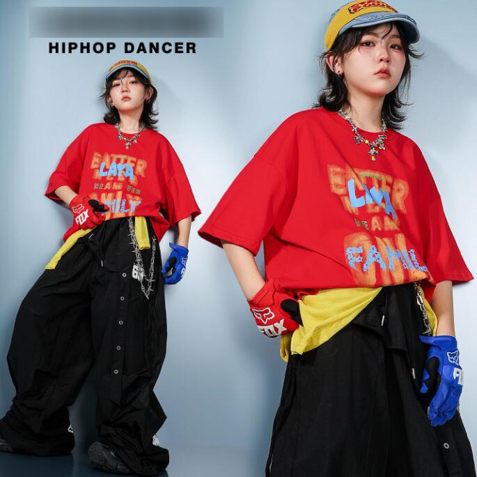 商品名可愛いダンス衣装 ジャズダンス衣装 色画像参考サイズcm普通の体型は下記の身長範囲で選んで大丈夫です、大柄の体型はワンサイズアップでお願い致します110　着丈50　バスト94　ズボン丈68　ウェスト48　身長100-110　体重15-20kg120　着丈53　バスト98　ズボン丈74　ウェスト50　身長110-120　体重20-22kg130　着丈56　バスト102　ズボン丈80　ウェスト52　身長120-130　体重25-30kg140　着丈59　バスト106　ズボン丈86　ウェスト54　身長130-140　体重32-37kg150　着丈62　バスト110　ズボン丈92　ウェスト56　身長140-150　体重37-45kg160　着丈65　バスト114　ズボン丈98　ウェスト58　身長150-160　体重45-52kg170　着丈68　バスト118　ズボン丈104　ウェスト60　身長160-170　体重52-60kg180　着丈71　バスト122　ズボン丈110　ウェスト62　身長170-180　体重60-70kg内容素材素材：ポリエステル連絡について＊土日祝日に電話対応不可、メールでの返信は48時間以内させていただきます。弊社と連絡取れないことはございません、最後まできちんと対応いたします、どうぞご安心ください。＊誠に勝手ながら、ご理解頂きますようお願い申し上げます。注意事項＊ページの閲覧環境によって、掲載写真と実際の商品の色合いが異なる場合があります。＊モデルに小物を使う場合がございますが、商品に含まれませんのでご了承下さい。＊生産過剰や管理条件より細かなキズやヨゴレなどがございます。完璧品をお求めの方と細かい部分を気になさる方は、ご購入をご遠慮ください。＊は複数店舗共有しております、更新は遅れるより切れの場合がございます、その場合、できるだけ早めに報告させていただきますが、どうか容赦ください。＊商品の仕様は、製造元の都合により予告なく変更する場合があります。＊お届けした商品に不備がございましたら、お届け後5日以内にご連絡ください。確認後速やかに対応させていただきます。なお期日を過ぎた場合はお受け致しかねますので予めご了承ください。＊他に不明点がございましたら、ご連絡くださませ。 メーカー希望小売価格はメーカーカタログに基づいて掲載しています