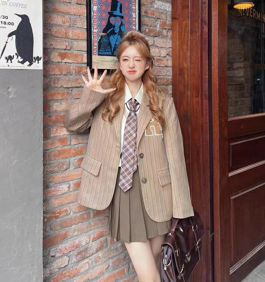 原産国／製造国: 中国 .女の子用スーツは入学式 卒業式 卒服 韓国風 制服 可愛い なんちゃって制服 大きいサイズ対応で、小学校 中学生 高校生におすすめです。ブルー カーキのフォーマルスーツ 子供服 5点セット（ベスト ジャケット スカート ネクタイ シャツ）で結婚式 発表会 学校行事 セレモニー フォーマル 衣装としても最適。キッズ ジュニア 通学 用 洋服 セットアップ 上下セット 長袖 おしゃれ かわいい デザインで人気。 ランキング入りのセットでおすすめです。。 指定された配送時間は承っておりません。ピュアプラス メーカー希望小売価格はメーカーカタログに基づいて掲載しています