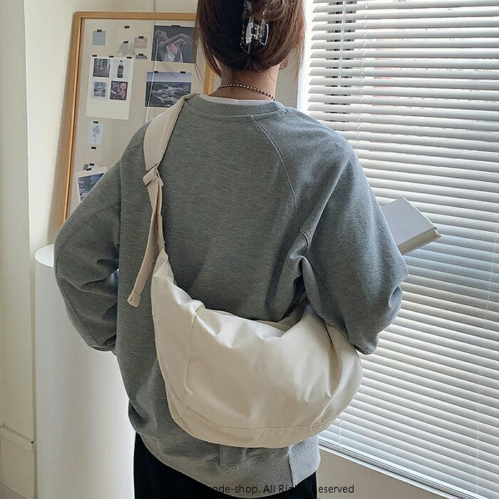 ショルダーバッグレディースメンズ男女兼用ワンショルダー斜め掛け肩掛けボディバ...
