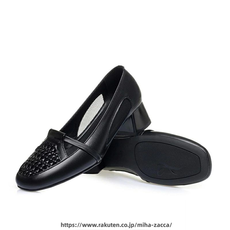 　　　 ◆◇◆売れている秘密◆◇◆ ○「ヒール」：4cm 「カラー」：ブラック ベージュ 「サイズ」：22.5cm 23.0cm 23.5cm 24.0cm 24.5cm 25.0cm 25.5cm 22.5センチ 23センチ 23.5センチ 24センチ 24.5センチ 25センチ 25.5センチ ○疲れを和らげてくれる足裏全体ふんわり柔らか心地いいクッション。軽量で歩行時の負担を軽減し、足に優しく疲れにくく、立ち仕事・デスクワークにも大活躍。 ○インソールには、衝撃吸収性のある低反発クッションを使用し、足にやさしいです。滑り止め加工を施したアウトソールは安全性が高くしなやかな柔軟性でしっかり歩行をサポートします。 ○つま先はころんとまあるいシルエットの「ラウンドトゥ」デザインを採用。 穏やかな丸みが、足元を女性的で愛らしい印象にしてくれます。 ○普段使いに オフィス・ビジネス・通勤・通学 等にもお勧めです。女性らしいデザインとソフトな履き心地がとても魅力的です。フェミニンなコーデにもカジュアルなコーデにも合わせやすく、スカートやパンツ等いろいろなスタイルにも着回しの効く嬉しいアイテムです。 　　　◆◇◆注意事項◆◇◆ご覧のモニターの環境、撮影環境により実物と色味が異なって見える場合がございます。湿った状態で他のものと擦り合わせると色が移る恐れがあります。濃色品の洗濯時は、白色、淡色と分けて洗ってください。