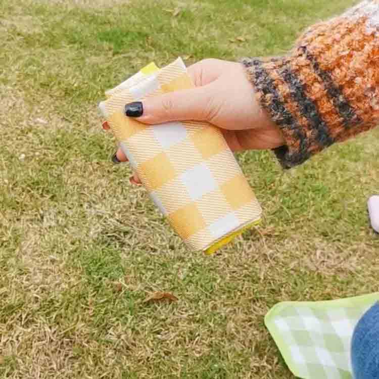 送料無料 リバーシブル 座布団 4枚セット 折りたたみ コンパクト 花火大会 アウト...