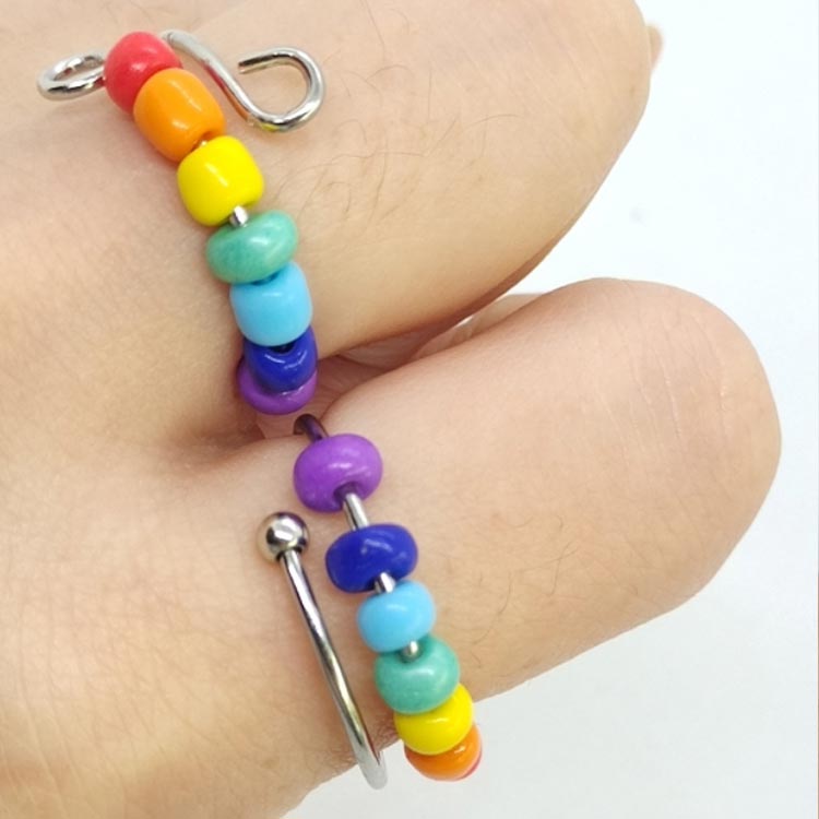 レディース スピナーリング 指輪 アクセサリー 指輪 調節可能なサイズ アクセサリー リング ストレス解消 メンズ ビーズ指輪 ビーズ指輪 調節可能 細め シンプル アクセサリー 不安緩和リング ストレス解消 不安リング 母 母の日 お洒落 記念日 プレゼント