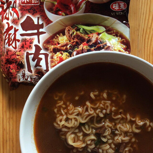 味王 台湾インスタント麺　椒麻牛肉麻味91g（ジャオマーニューロー味