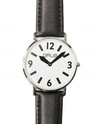 メンズサイズのロービジョンウォッチロービジョン(弱視の方)が見やすいような配色パターンを採用