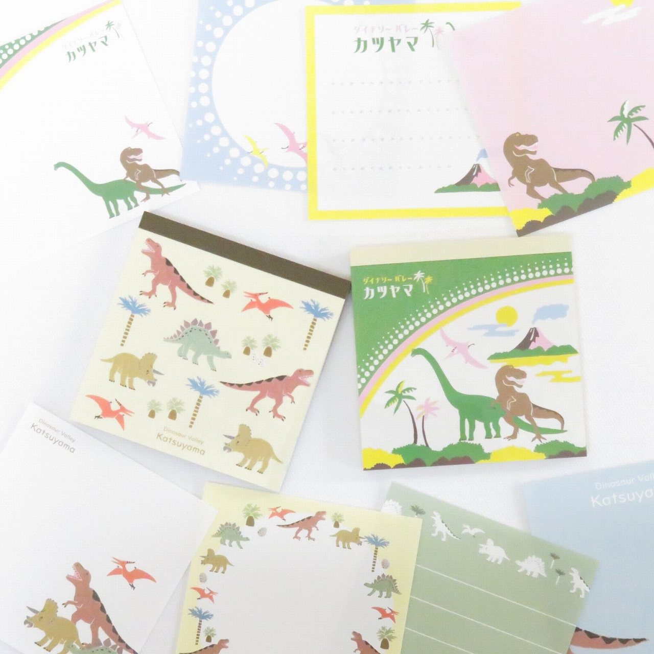 メモ帳 スクエア 恐竜 イラスト かわいい おしゃれ レトロ カラフル ブロックメモ 文房具 ステーショナリー 100枚 昭和レトロ メモ メッセージ プレゼン...