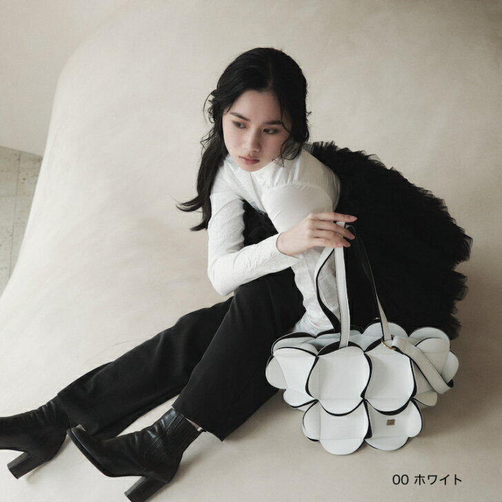 【Rapture ラプチャー】 SH991ネイプルズ ザ・ペア -フラワー2ウェイショルダーRAPTURE ラプチャーバッグダイバー素材バッグのサムネイル