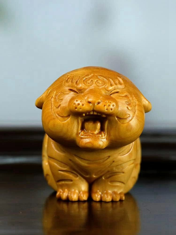 コレクション（高さ5.2cm×巾6.2cm×奥行4.5cm） 玄関置物 虎の置物 柘植 黄楊 ツゲ 木彫り 干支 置物 虎 ミニ可愛い