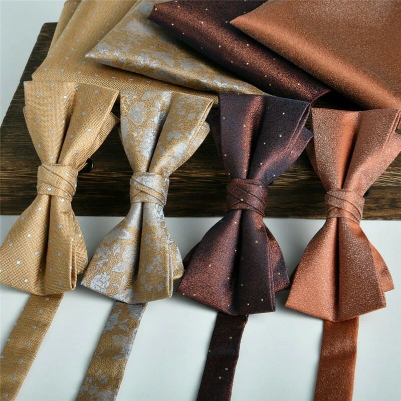 商品説明商品内容蝶ネクタイ+ポケットチーフ 2点セット素材ポリエステル生産国中国サイズフリーサイズ平置き採寸になります。実際のサイズとは誤差が出る場合がございますので、参考サイズとしてご覧ください。注意書き商品写真は、できる限り現品を再現す...